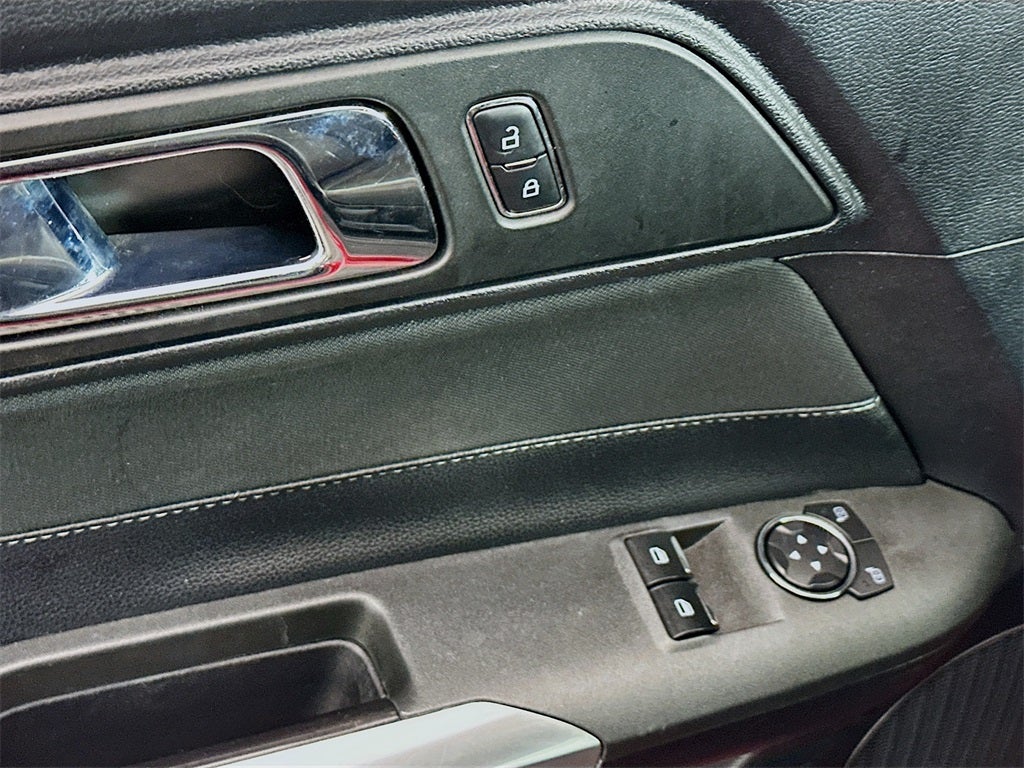 2015 Ford Mustang V6