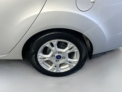 2015 Ford Fiesta SE