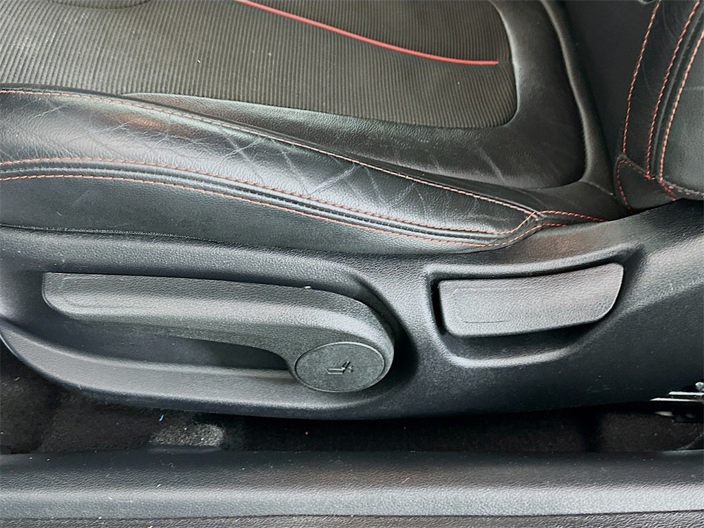 2020 Hyundai Veloster 2.0 Premium