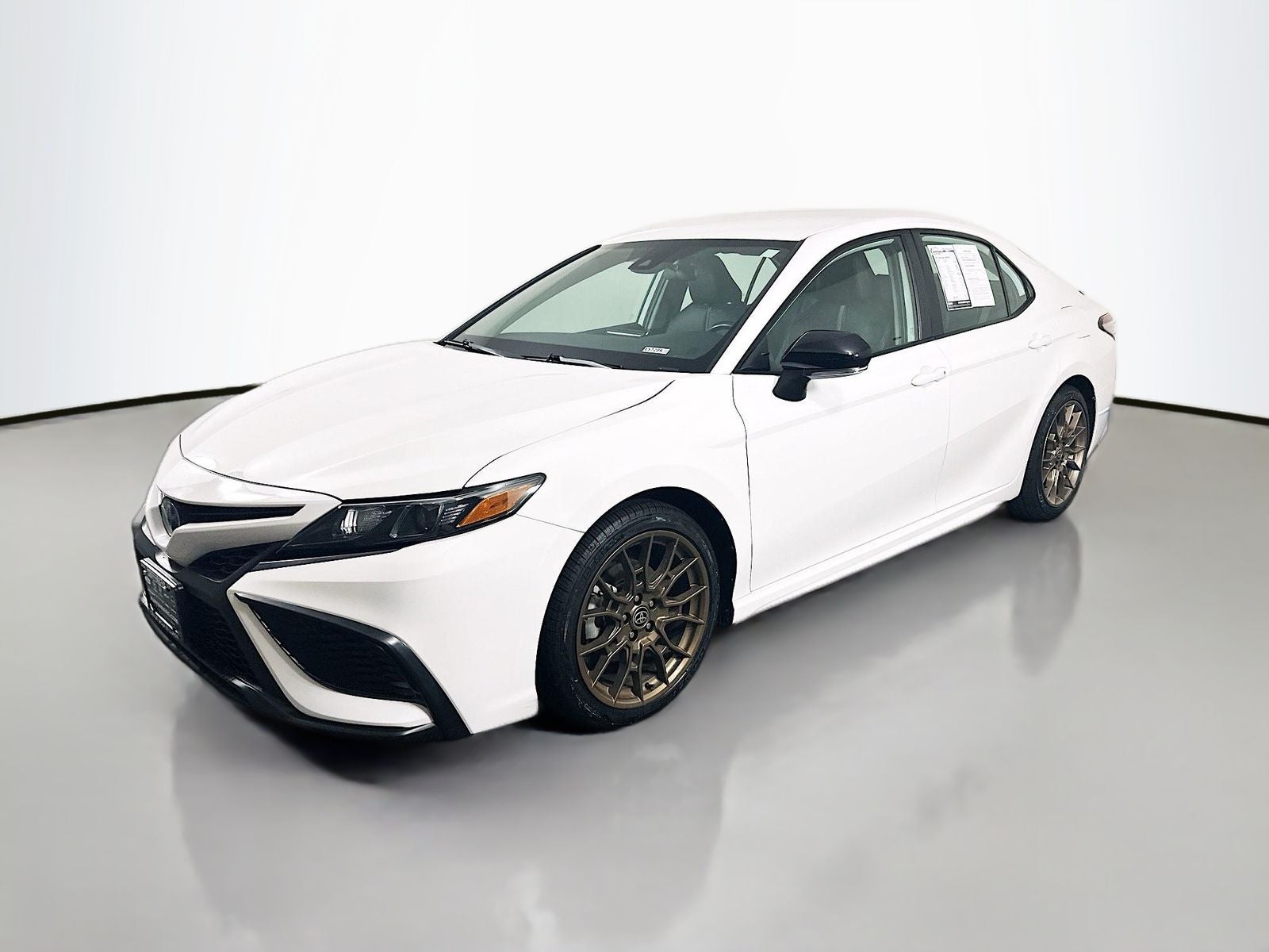 2023 Toyota Camry Hybrid SE