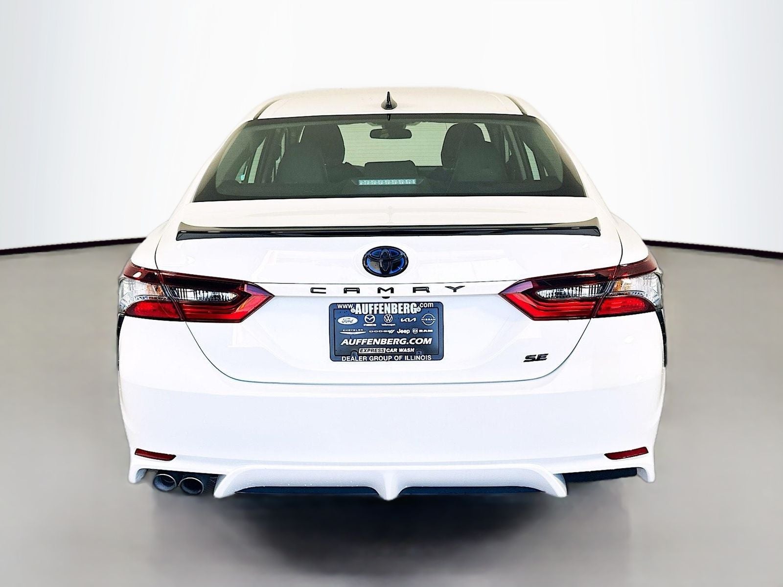 2023 Toyota Camry Hybrid SE