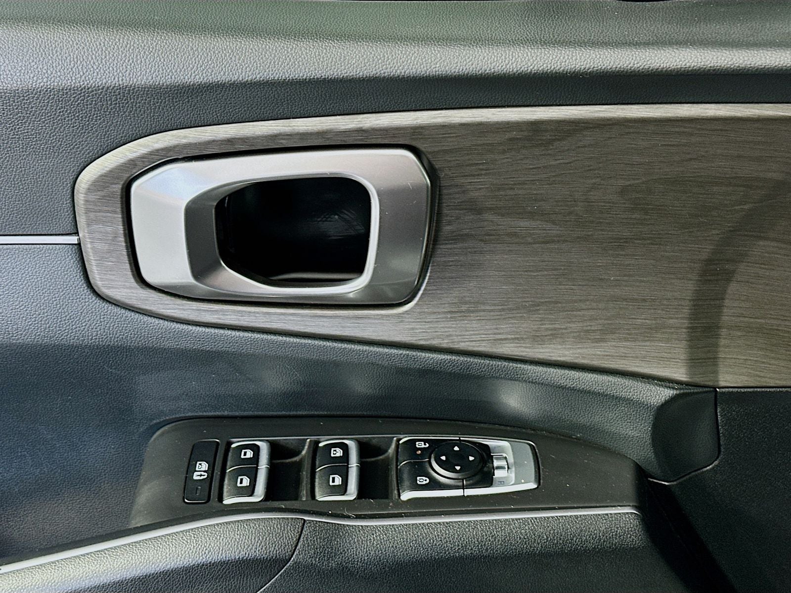 2024 Kia Sorento X-Line EX