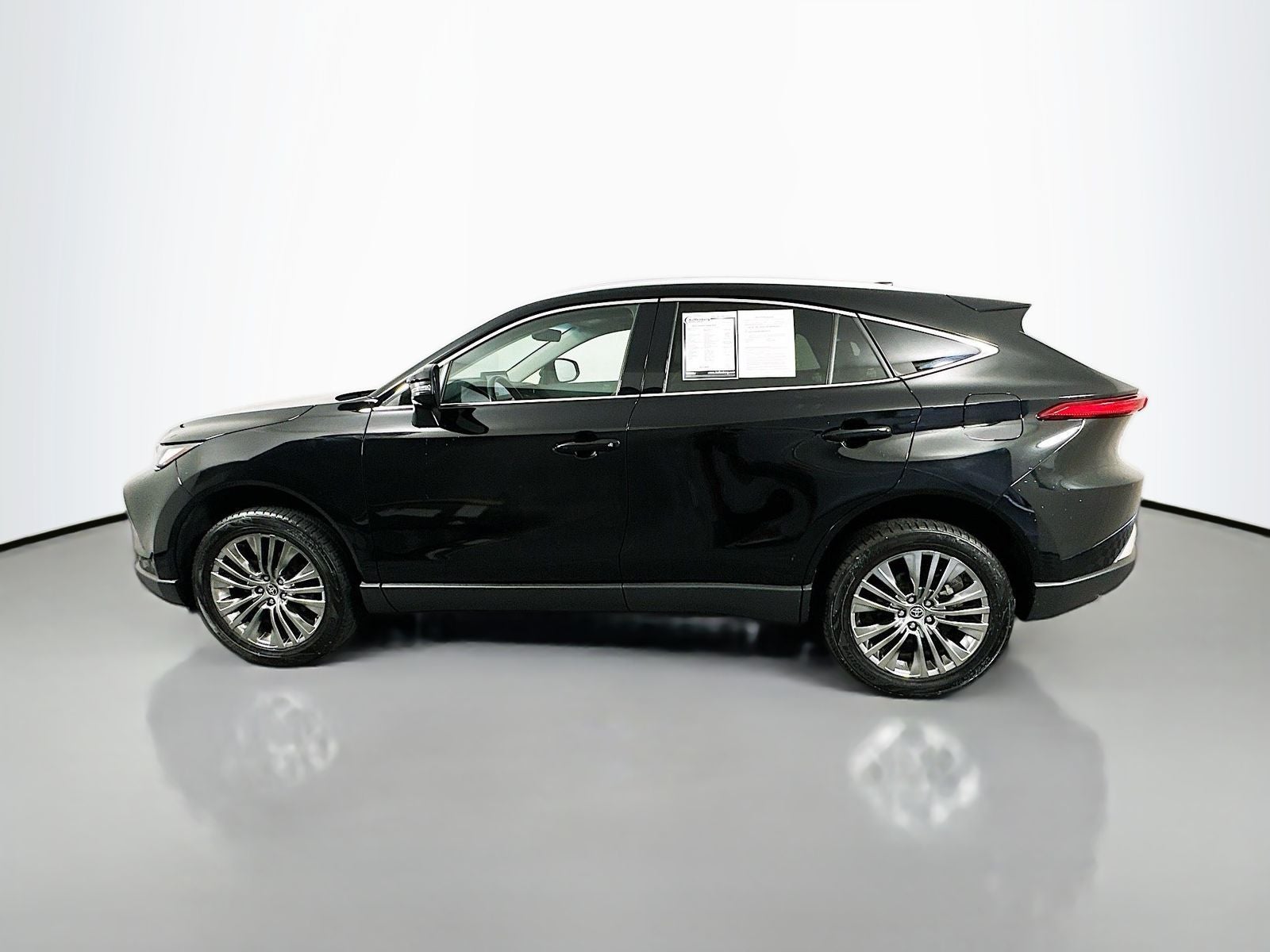 2023 Toyota Venza XLE
