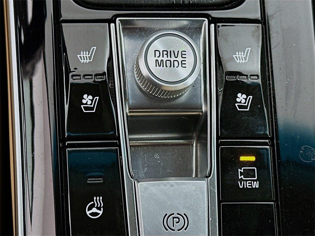 2020 Kia Cadenza Limited