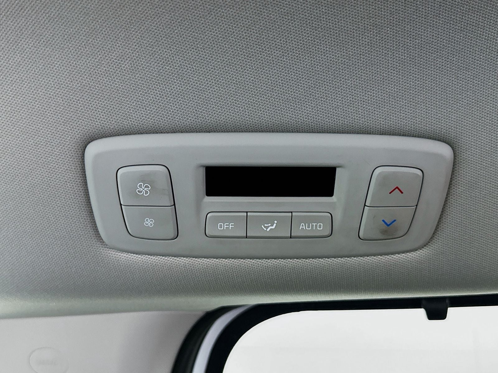 2023 Kia Carnival EX