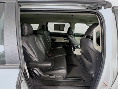 2023 Kia Carnival EX