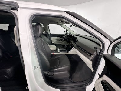 2023 Kia Carnival EX