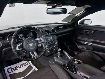 2016 Ford Mustang V6