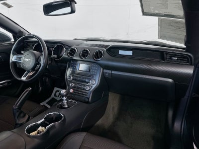 2016 Ford Mustang V6