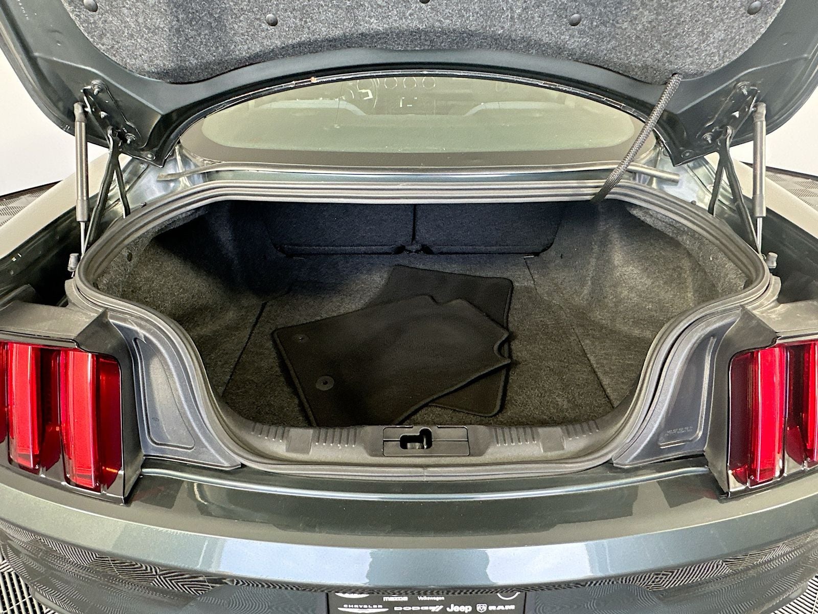2016 Ford Mustang V6