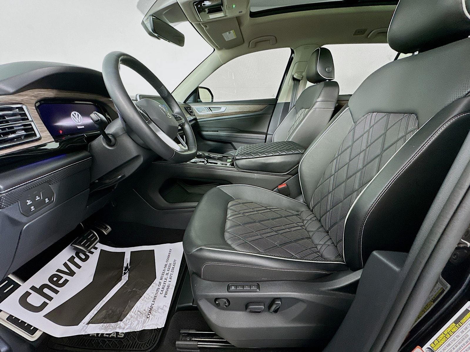 2024 Volkswagen Atlas 2.0T SEL Premium R-Line