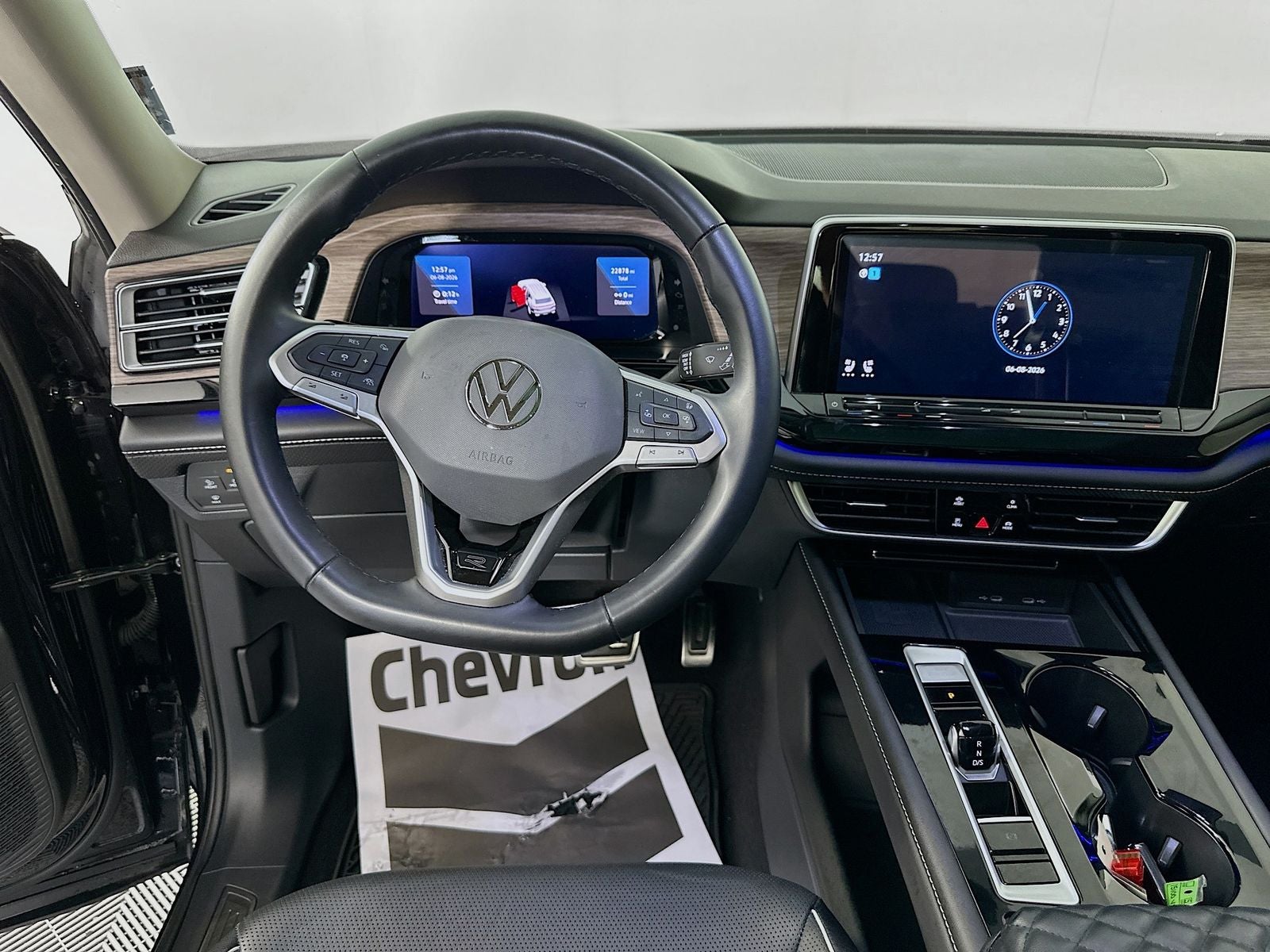 2024 Volkswagen Atlas 2.0T SEL Premium R-Line
