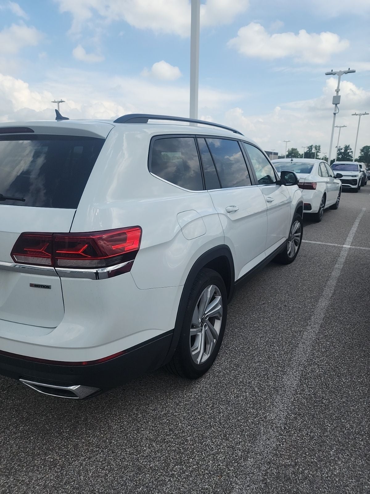 2022 Volkswagen Atlas 3.6L V6 SE w/Technology