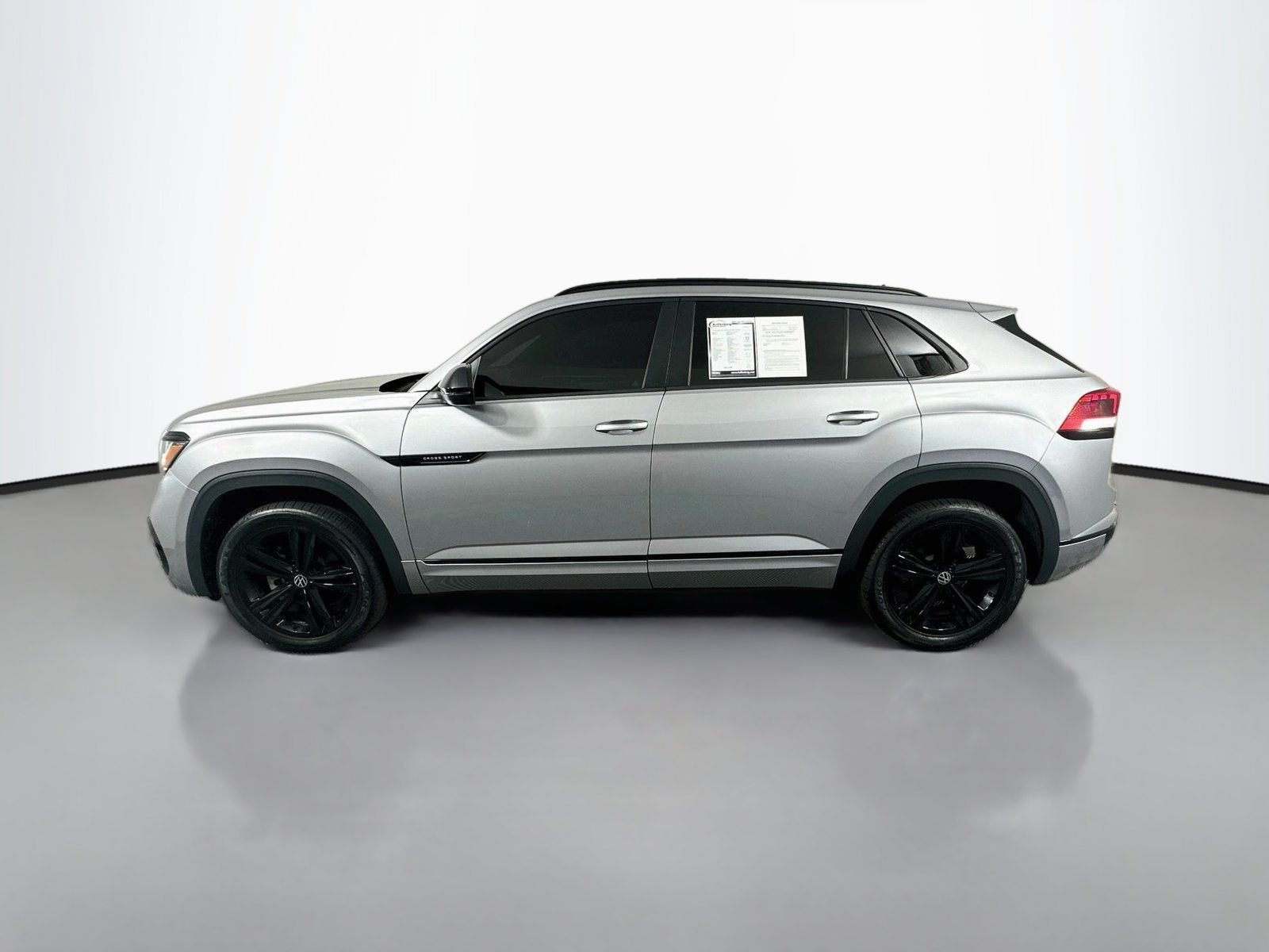 2023 Volkswagen Atlas Cross Sport 2.0T SEL R-Line Black