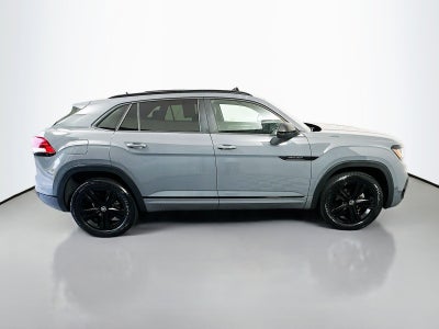 2023 Volkswagen Atlas Cross Sport 3.6L V6 SEL R-Line Black