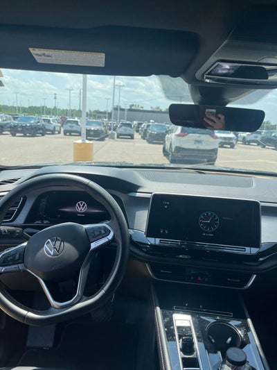 2024 Volkswagen Atlas Cross Sport 2.0T SE w/Technology