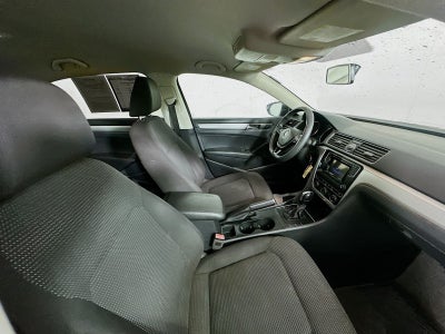 2017 Volkswagen Passat 1.8T S