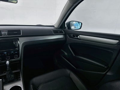 2015 Volkswagen Passat 2.0L TDI SE w/Sunroof