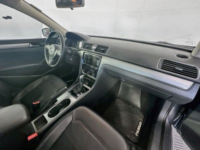 2015 Volkswagen Passat 2.0L TDI SE w/Sunroof