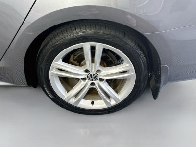 2015 Volkswagen Passat 2.0L TDI SE w/Sunroof