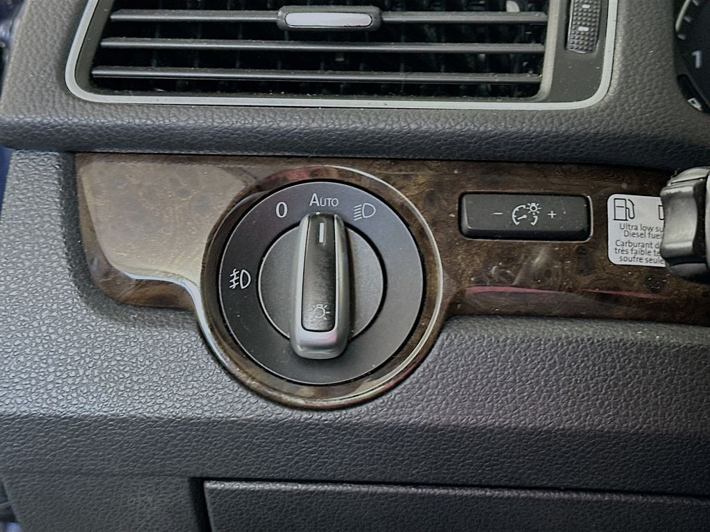 2014 Volkswagen Passat TDI SEL Premium