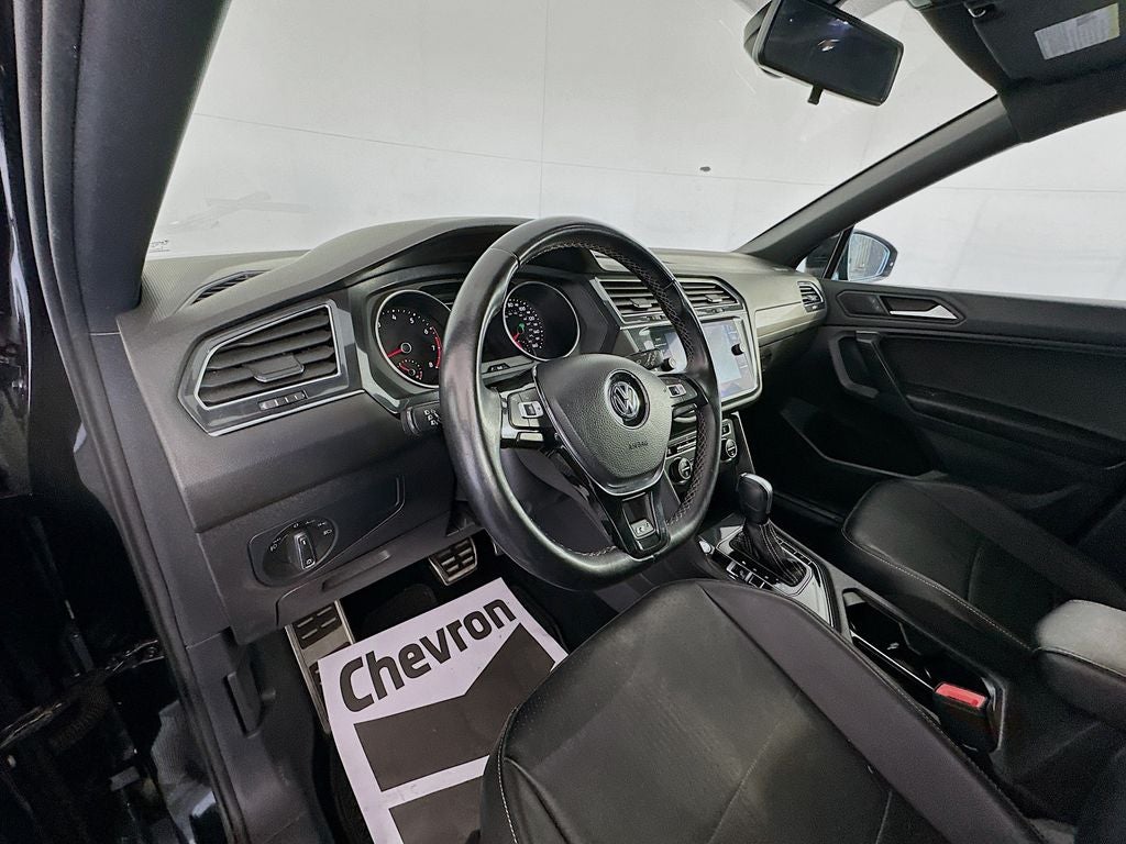 2021 Volkswagen Tiguan SE R-Line Black