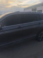 2024 Volkswagen Tiguan SEL R-Line