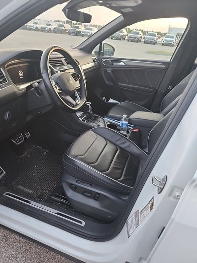 2023 Volkswagen Tiguan SEL R-Line