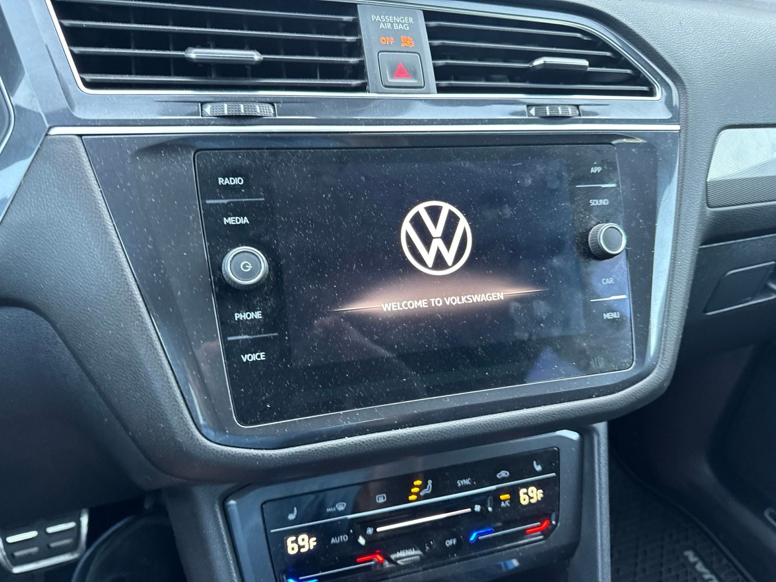 2023 Volkswagen Tiguan SE R-Line Black