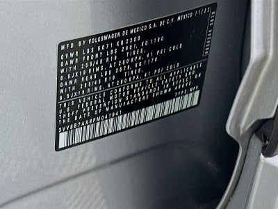 2023 Volkswagen Tiguan SE R-Line Black