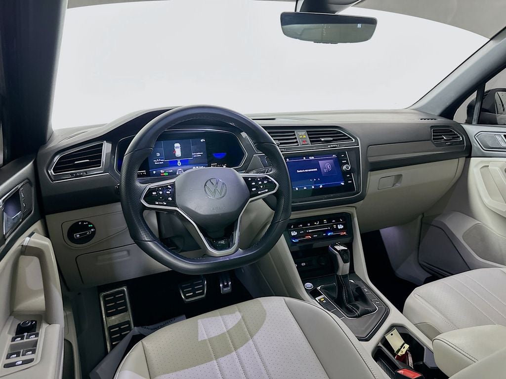 2022 Volkswagen Tiguan SE R-Line Black