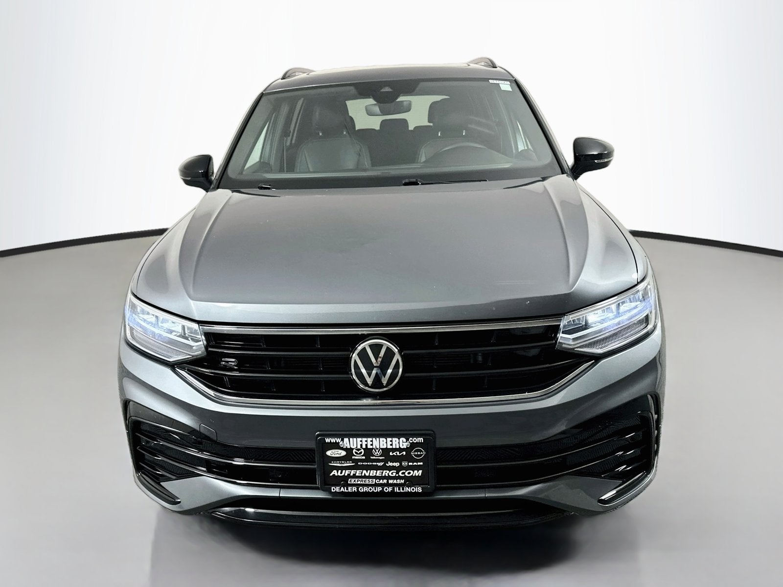 2023 Volkswagen Tiguan SE R-Line Black