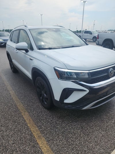 2023 Volkswagen Taos SE