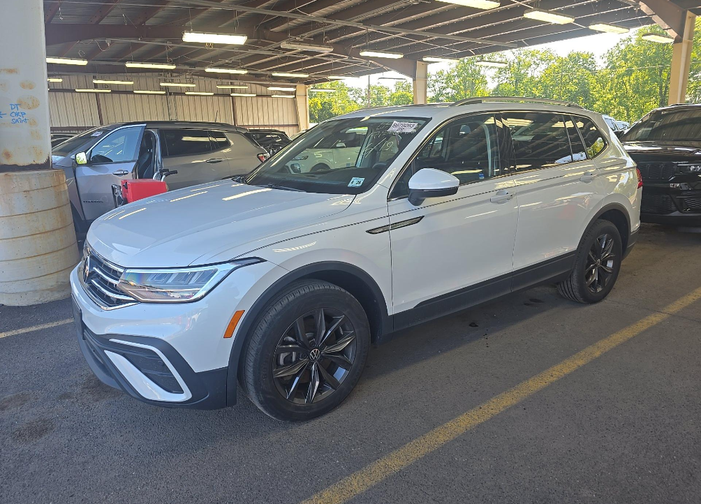 2023 Volkswagen Tiguan SE