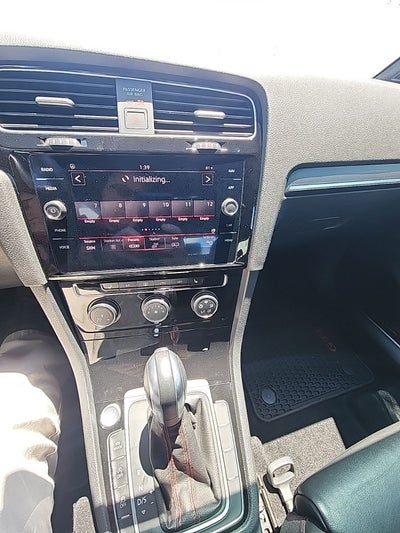 2021 Volkswagen Golf GTI SE