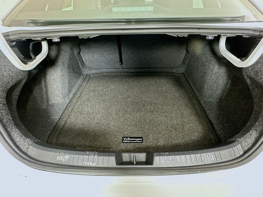 2019 Volkswagen Jetta R-Line