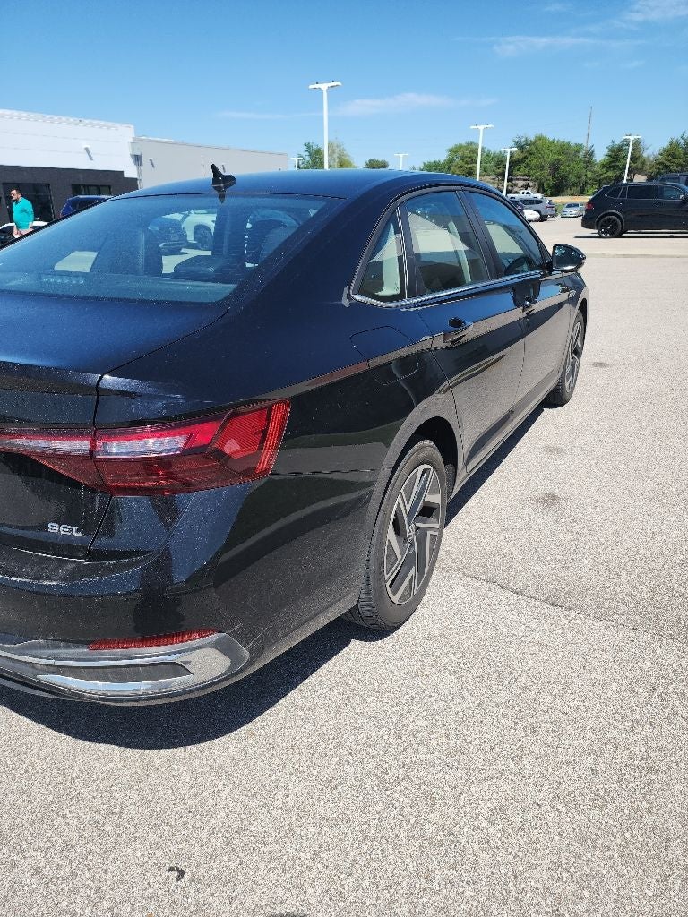 2022 Volkswagen Jetta SEL