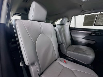 2022 Toyota Highlander Limited