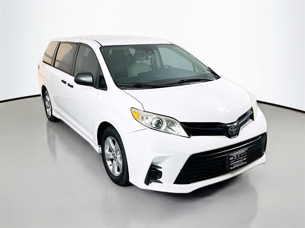 2018 Toyota Sienna L
