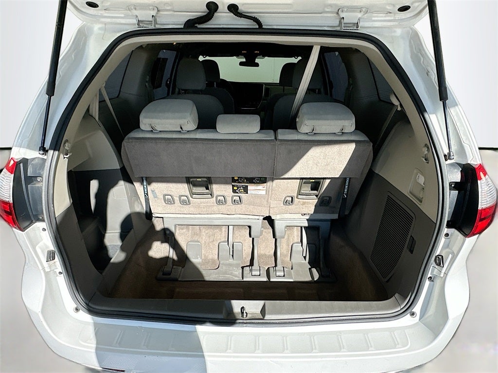 2018 Toyota Sienna L