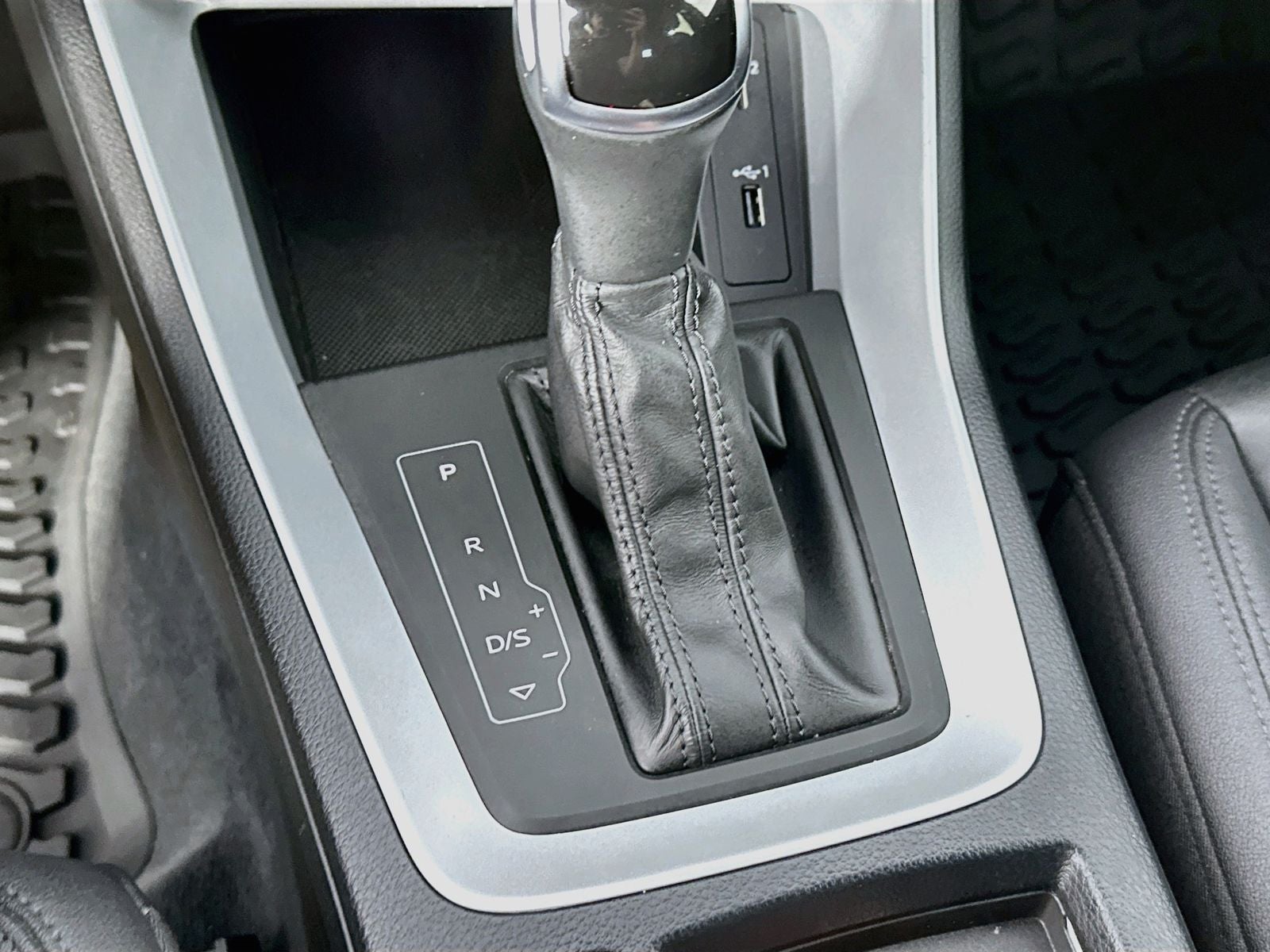 2021 Audi Q3 S line Premium