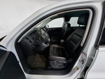2014 Volkswagen Tiguan SE