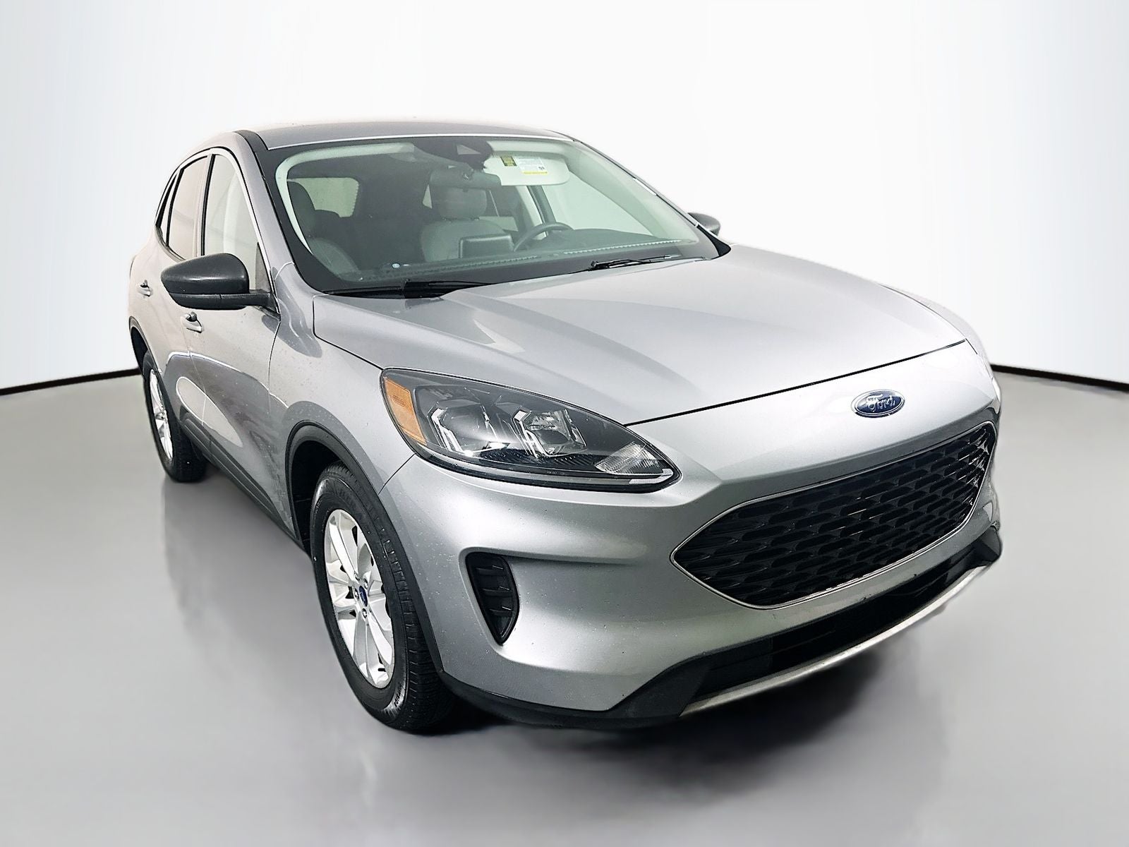 2022 Ford Escape SE FWD's photo