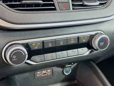 2022 Nissan Altima 2.0 SR