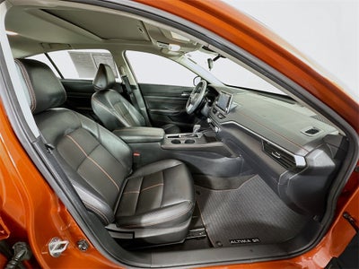 2022 Nissan Altima 2.0 SR