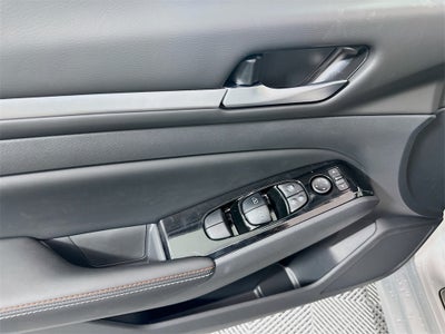 2025 Nissan Altima 2.5 SR