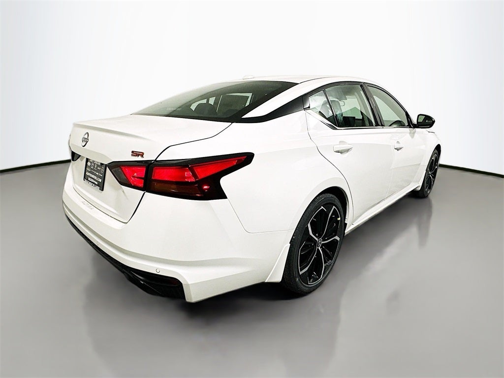 2025 Nissan Altima 2.5 SR