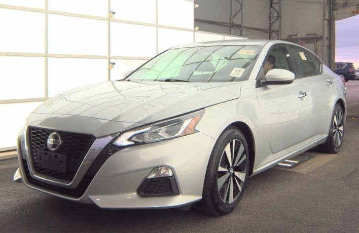 2022 Nissan Altima SV