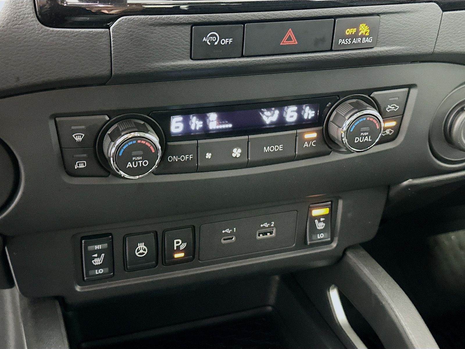 2024 Nissan Frontier SL