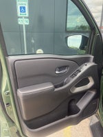 2024 Nissan Frontier SL